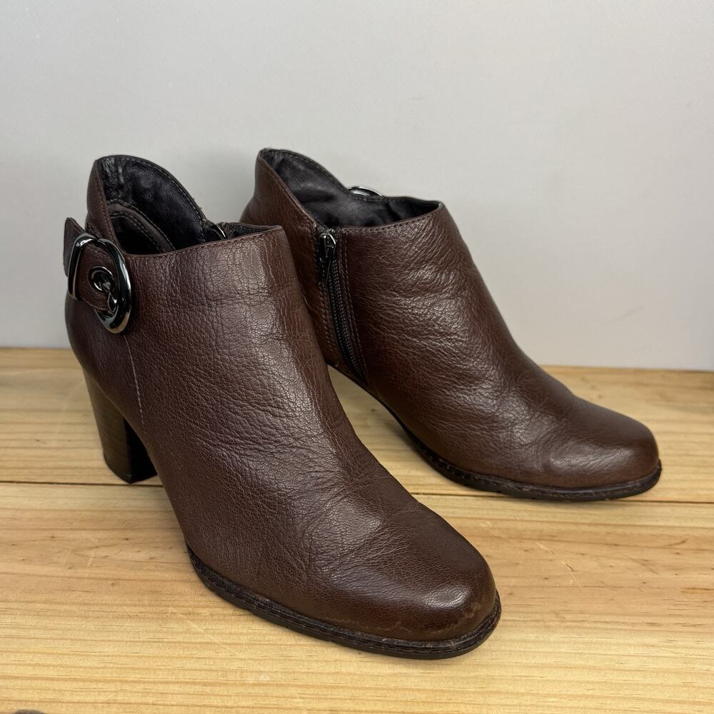 Clarks Artisan Brown Leather Ankle Boots Buckle Zip Block Heel Women's Size 7.5